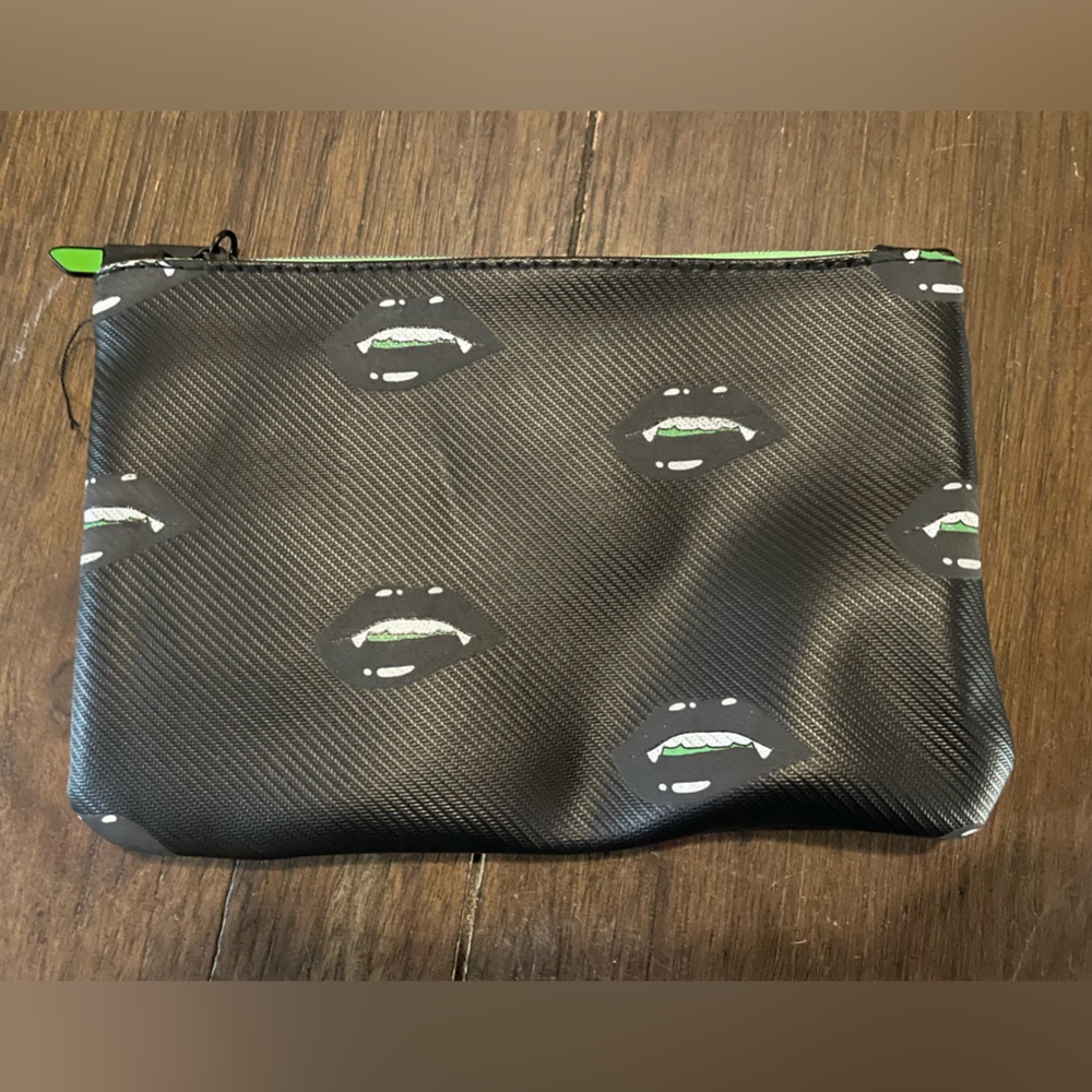 🔴 Ipsy Vampire Cosmetic Bag NWOT